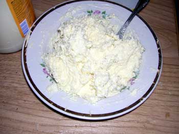 Острый сырный салат